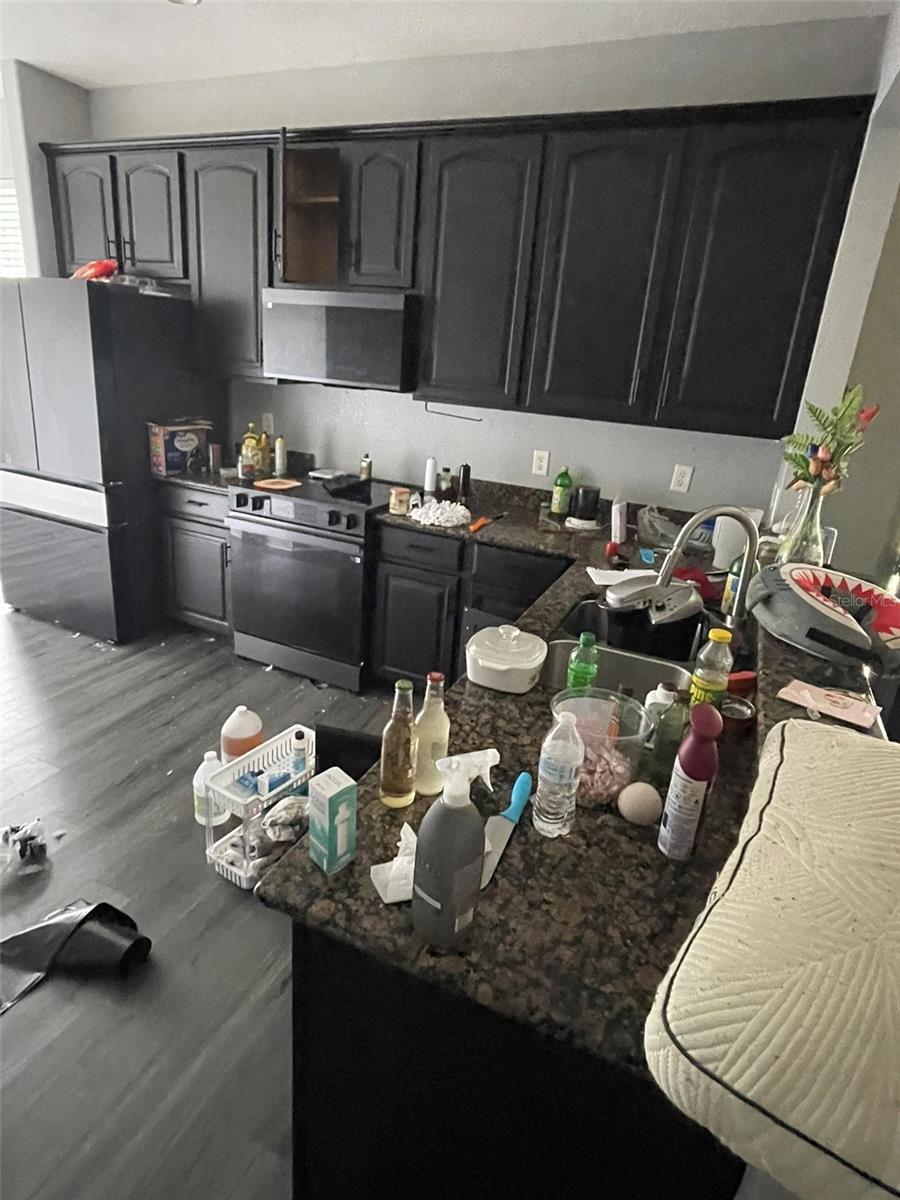 Image 14 of 77 For 8323 Riverdale Lane 10123