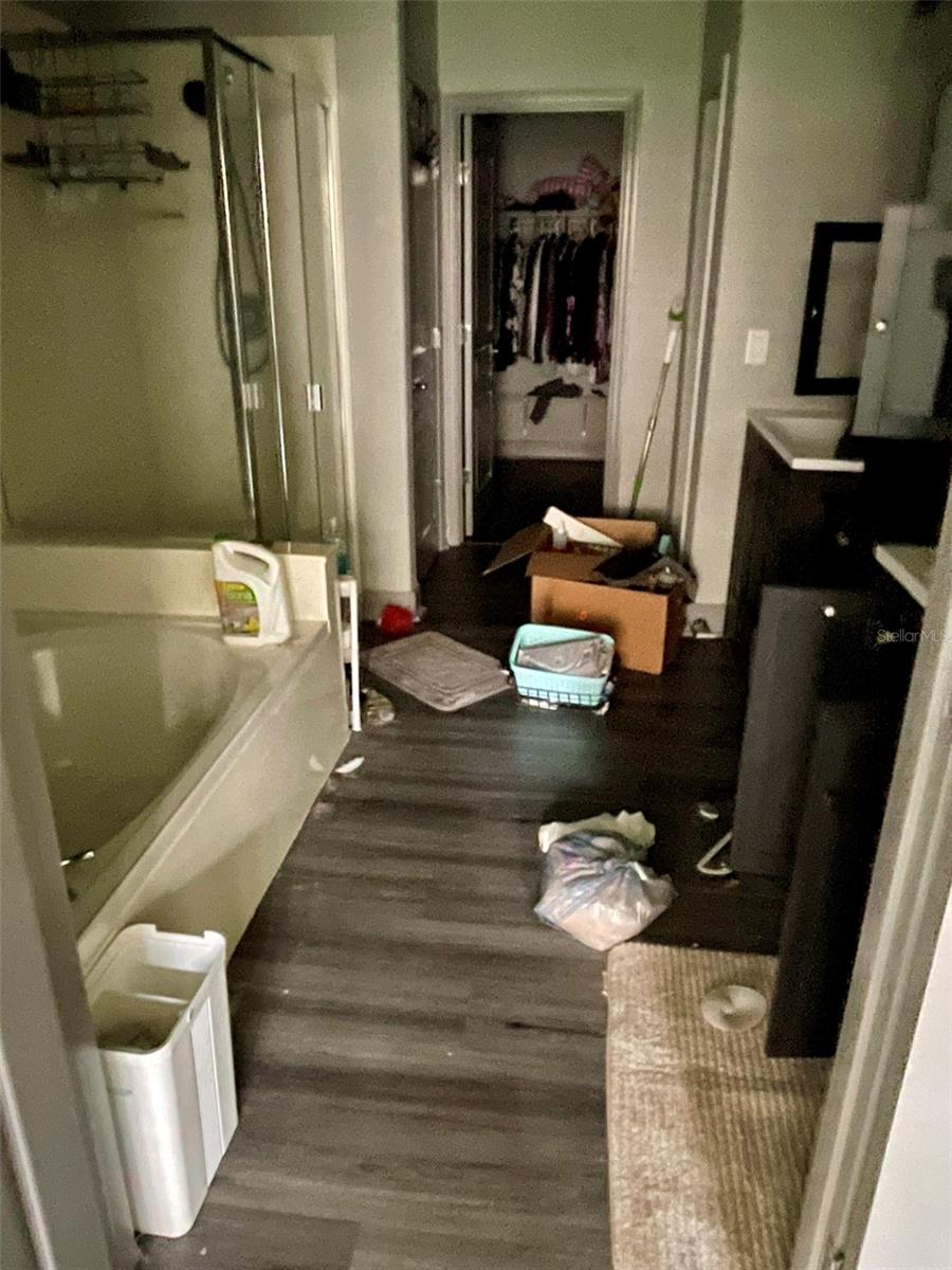 Image 20 of 77 For 8323 Riverdale Lane 10123