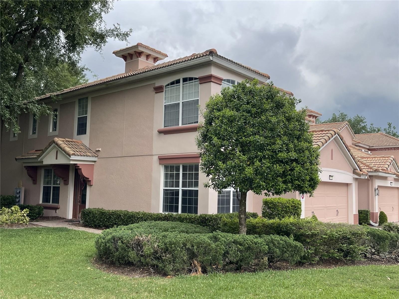 Image 5 of 77 For 8323 Riverdale Lane 10123