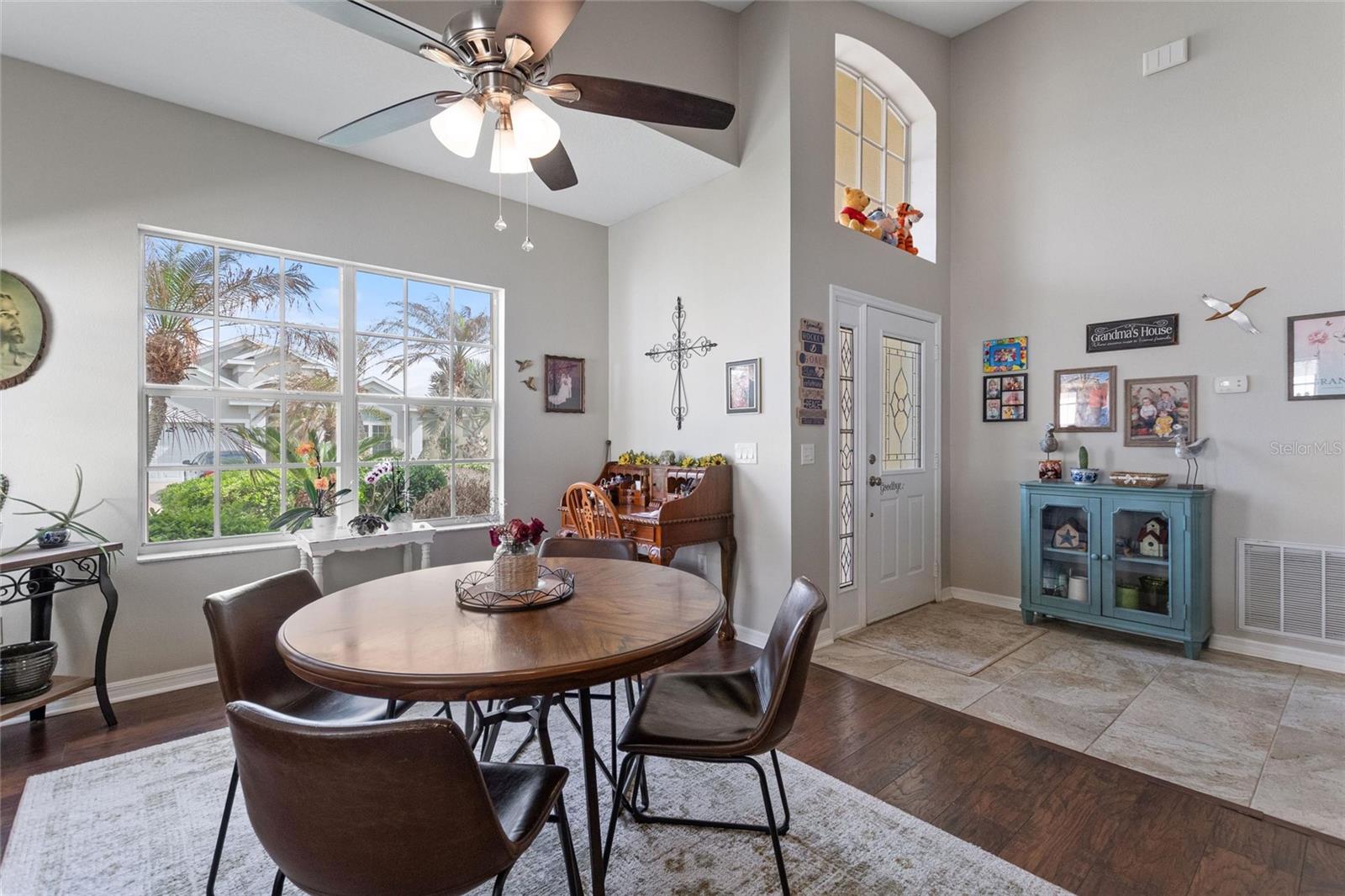 Image 7 of 56 For 53 High Vista Dr