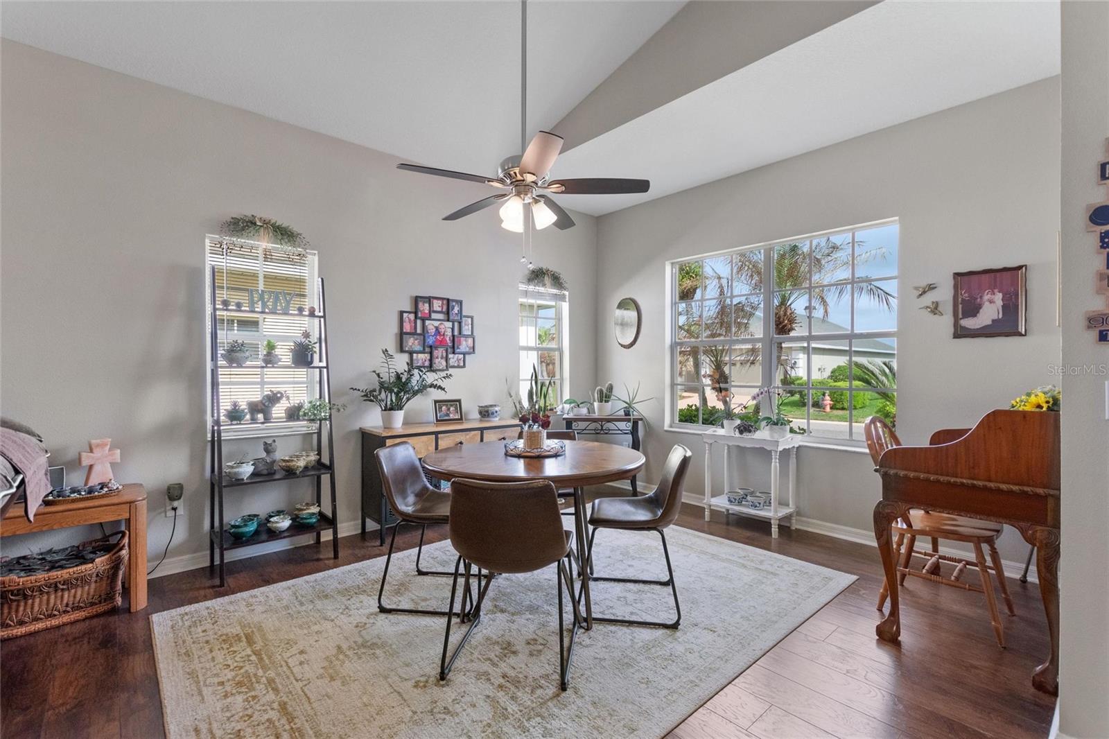 Image 8 of 56 For 53 High Vista Dr