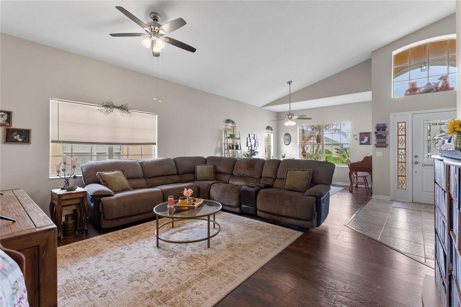 Image 9 of 56 For 53 High Vista Dr