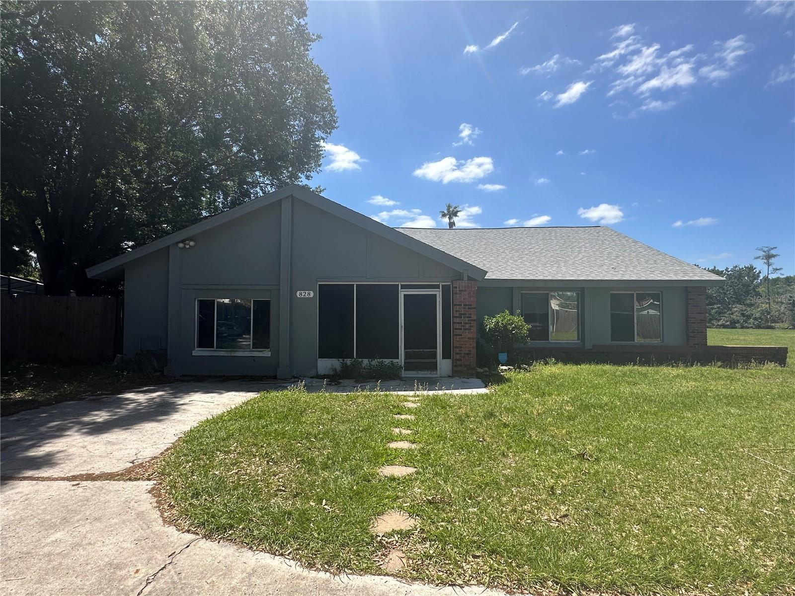 Details for 828 Flag Lane, KISSIMMEE, FL 34759