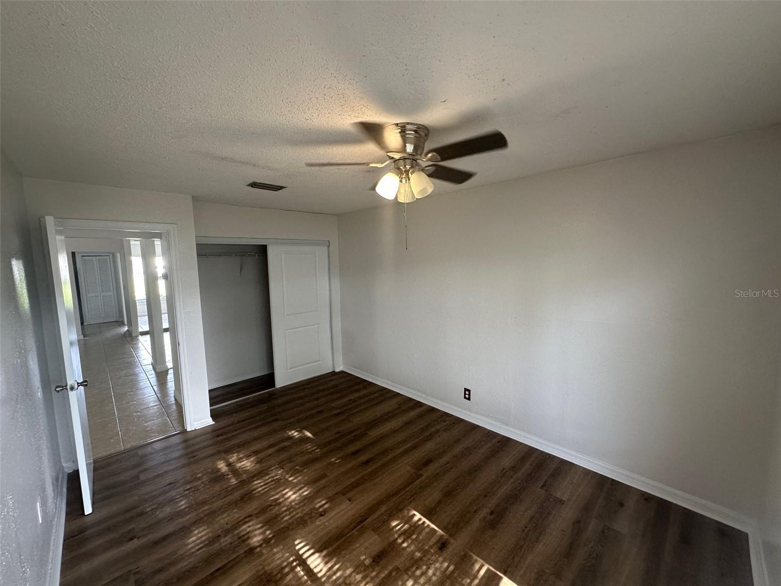 Image 6 of 19 For 828 Flag Lane