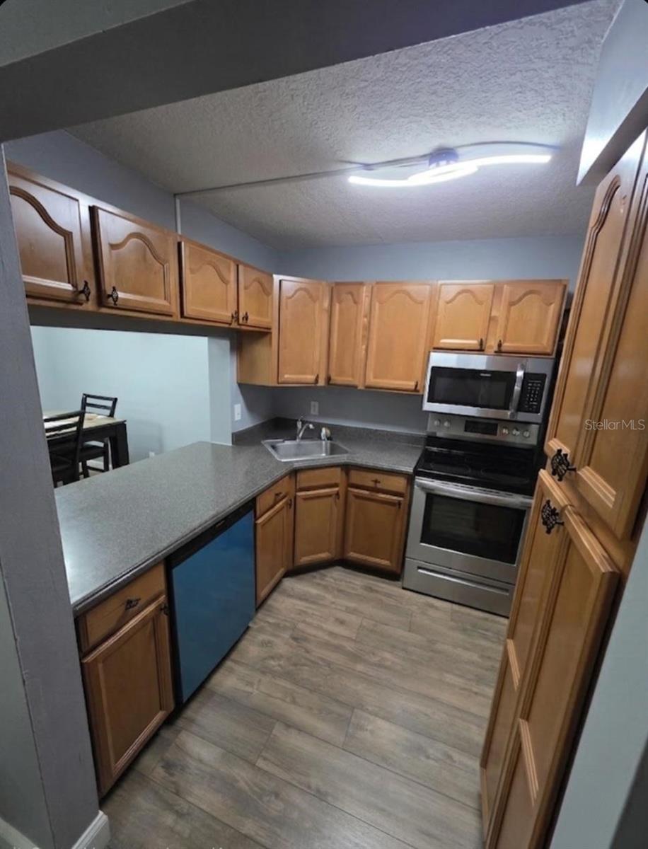 Image 10 of 14 For 1624 S Pine Ridge  D2