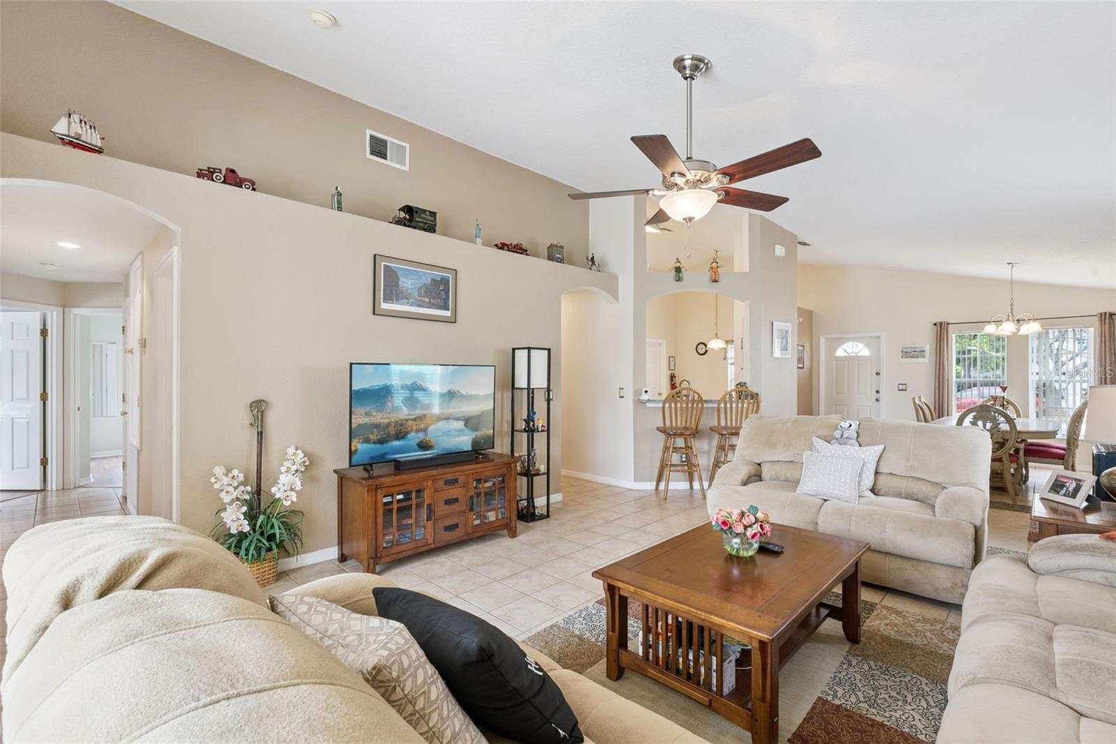 Image 16 of 48 For 228 Troon Circle