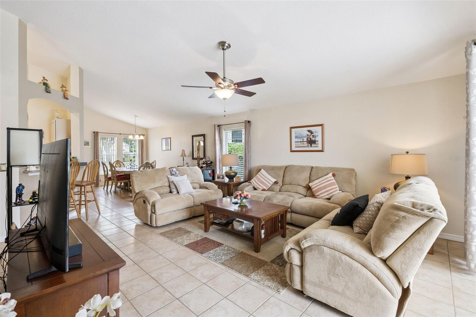 Image 19 of 48 For 228 Troon Circle