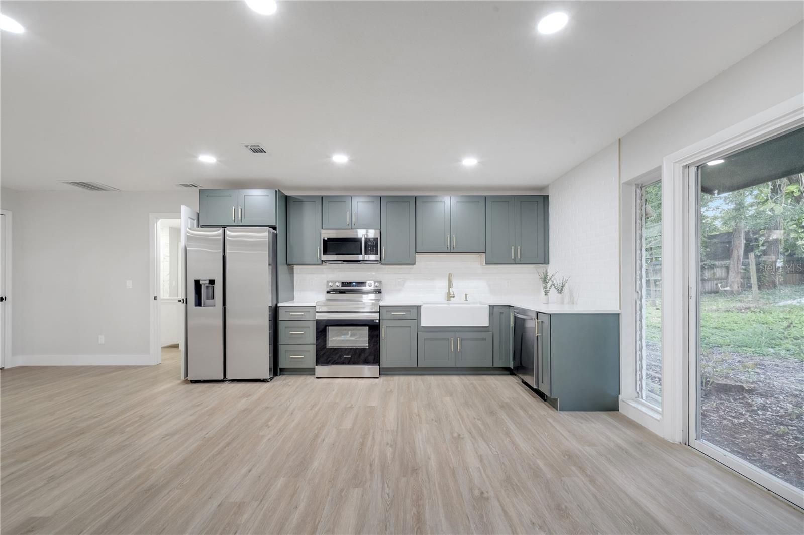 Image 43 of 55 For 7043 Carlene Drive