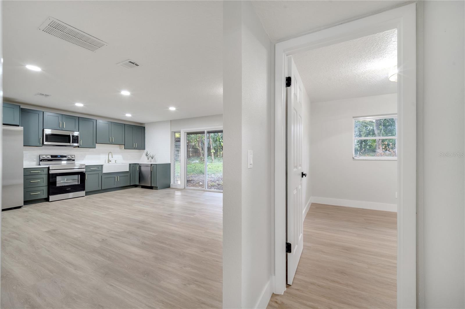 Image 47 of 55 For 7043 Carlene Drive