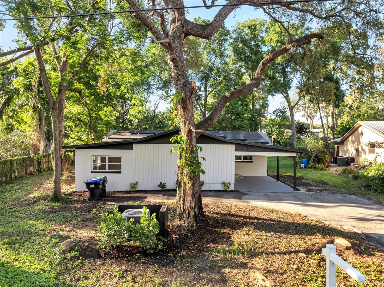 Image 6 of 55 For 7043 Carlene Drive