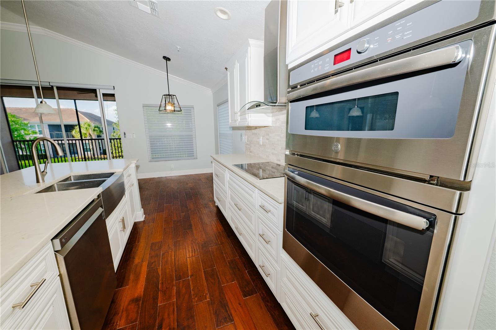 Image 18 of 68 For 8301 Foster Drive