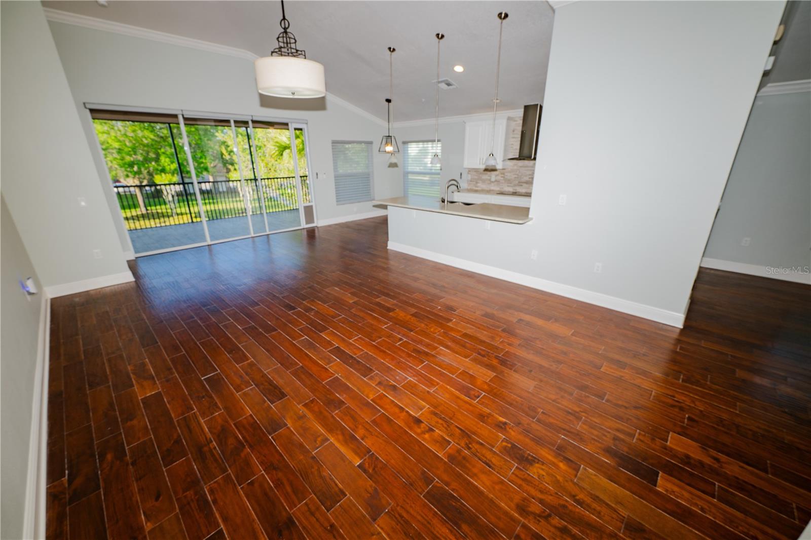 Image 20 of 68 For 8301 Foster Drive