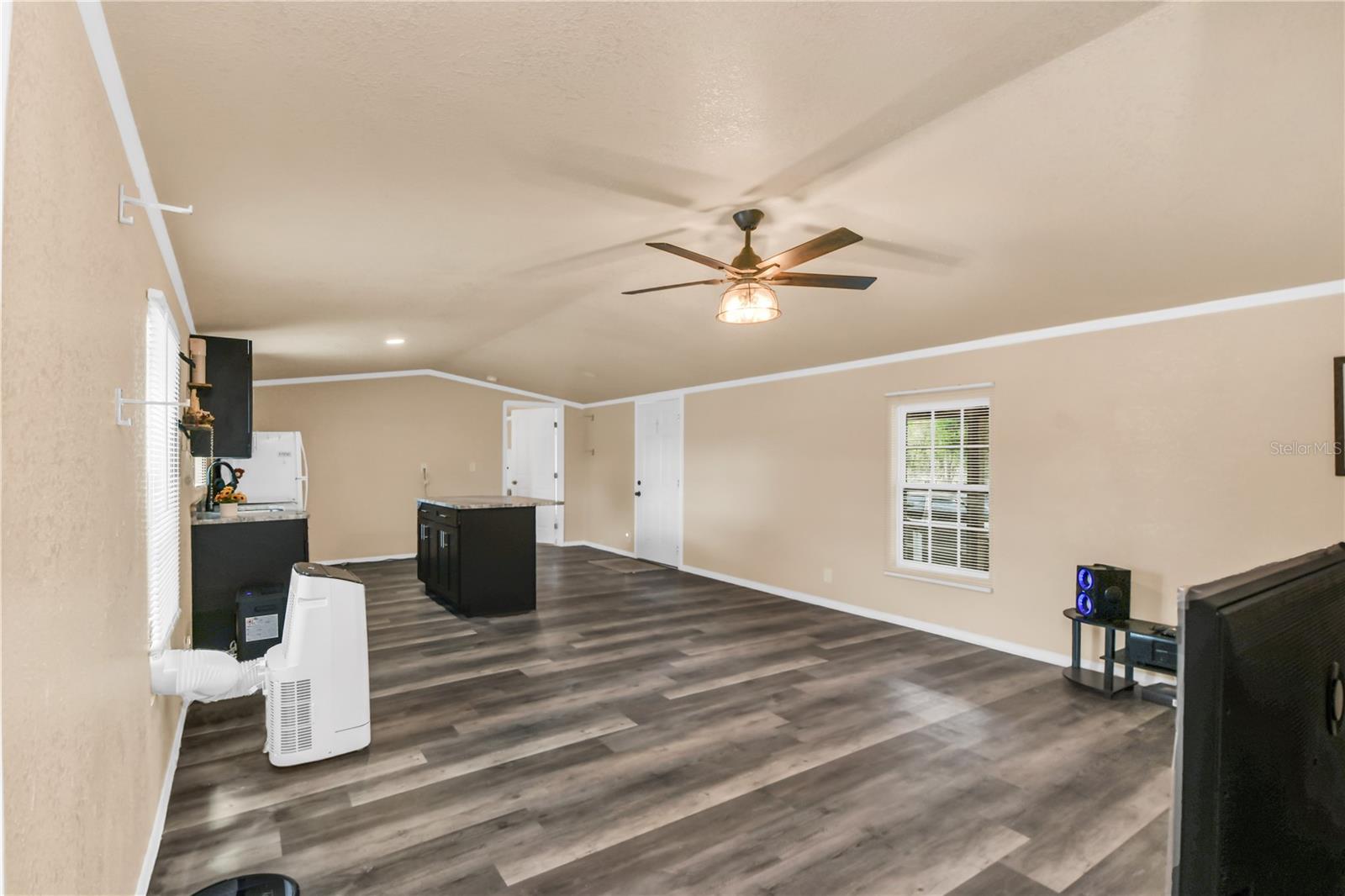 Image 10 of 41 For 7457 Highway 349