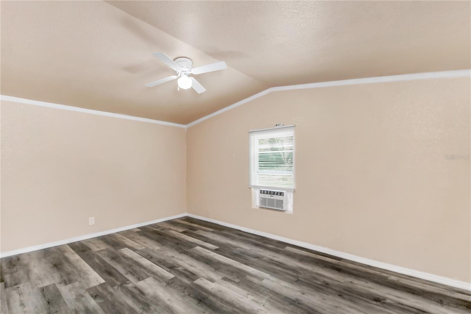 Image 17 of 41 For 7457 Highway 349