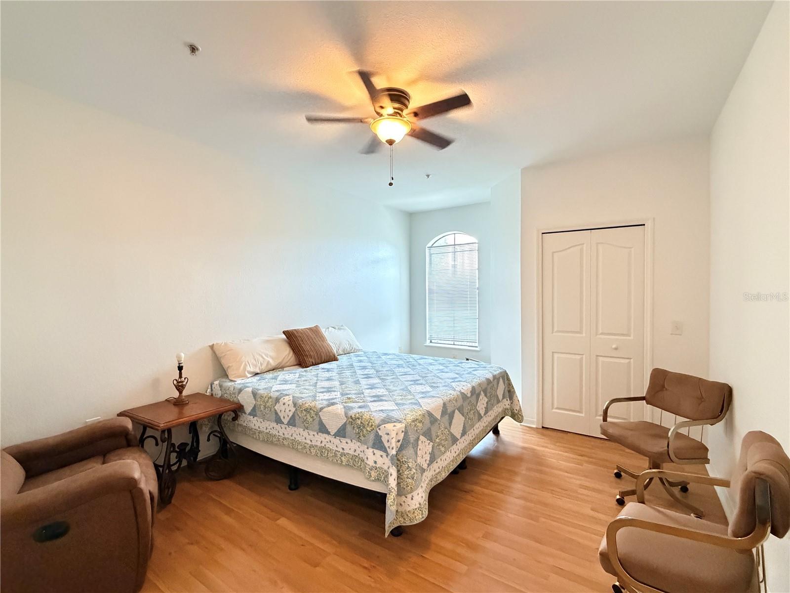 Image 5 of 15 For 6153 Metrowest Boulevard 104