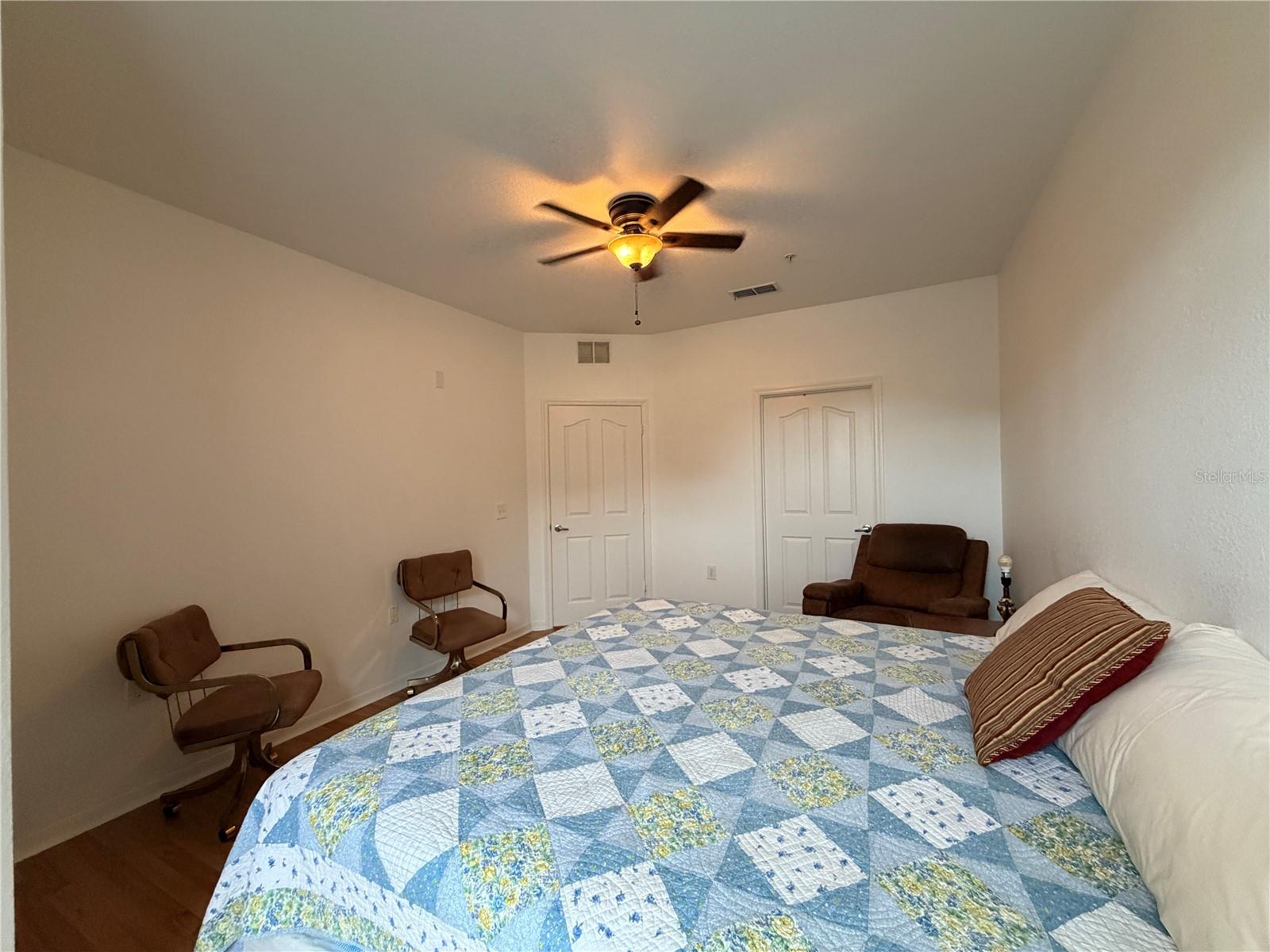 Image 6 of 15 For 6153 Metrowest Boulevard 104