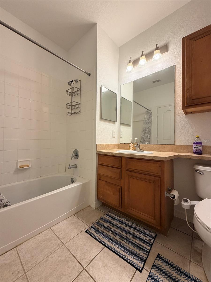 Image 8 of 15 For 6153 Metrowest Boulevard 104