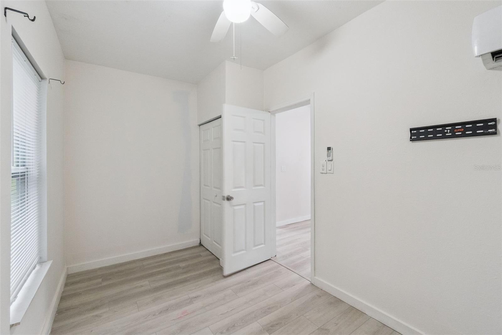 Image 13 of 21 For 1416 6th Street