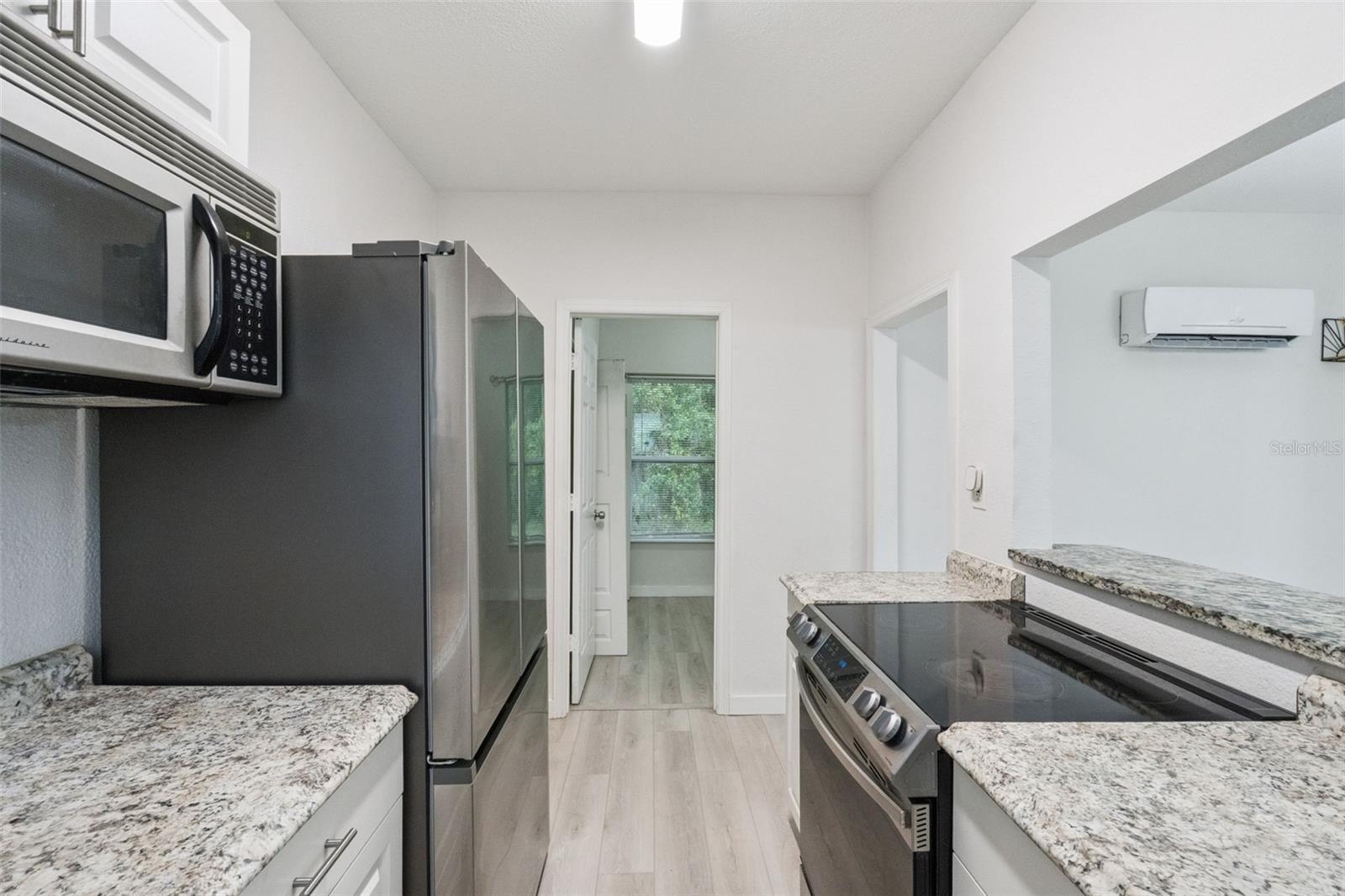 Image 9 of 21 For 1416 6th Street