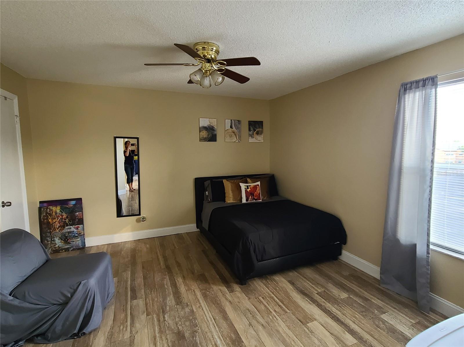 Image 10 of 17 For 4630 Commander Drive 1038