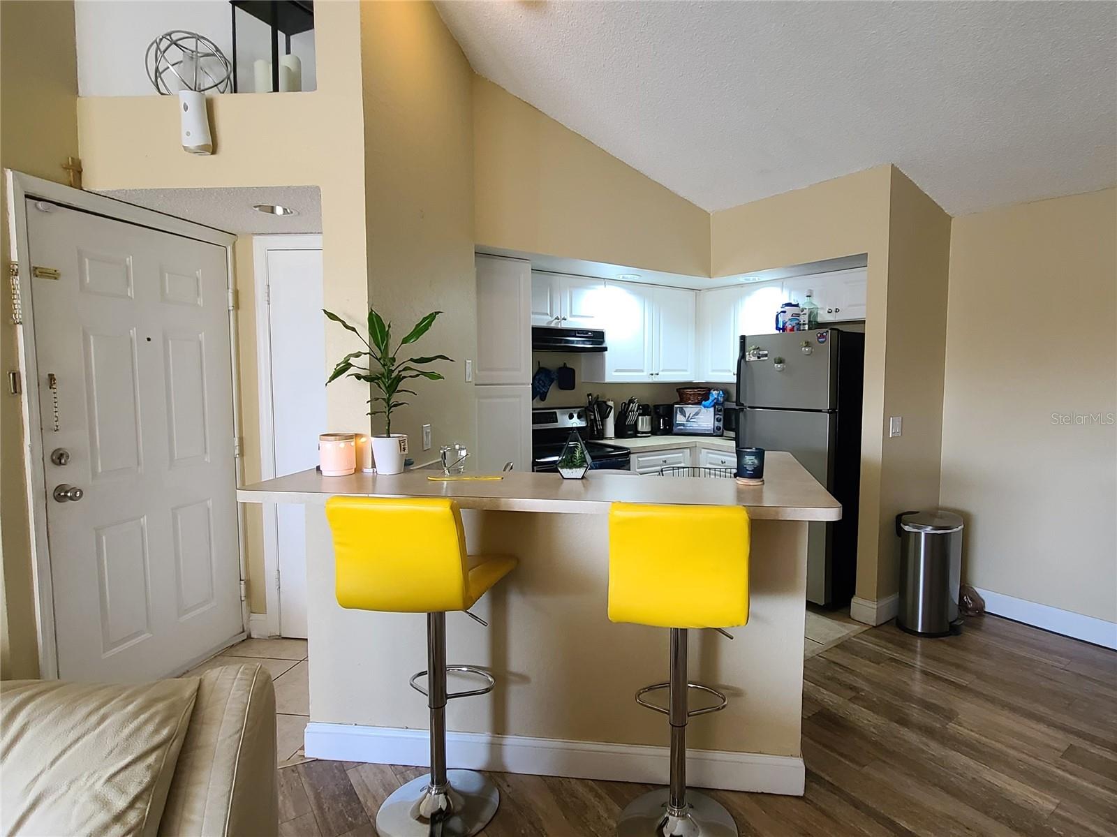 Image 2 of 17 For 4630 Commander Drive 1038