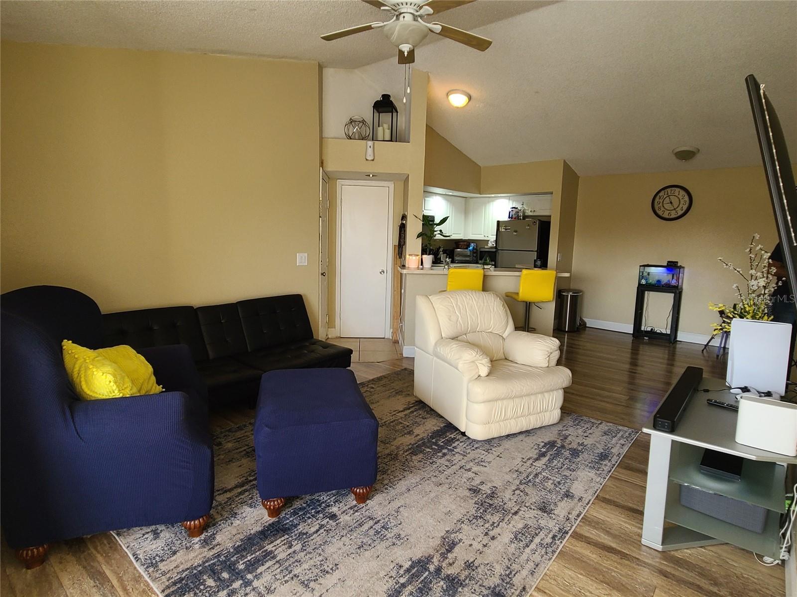 Image 6 of 17 For 4630 Commander Drive 1038