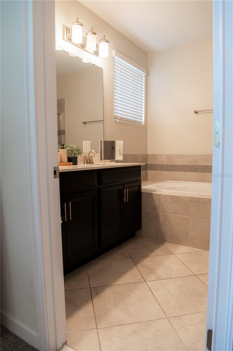 Image 21 of 31 For 11378 Whistling Pine Way