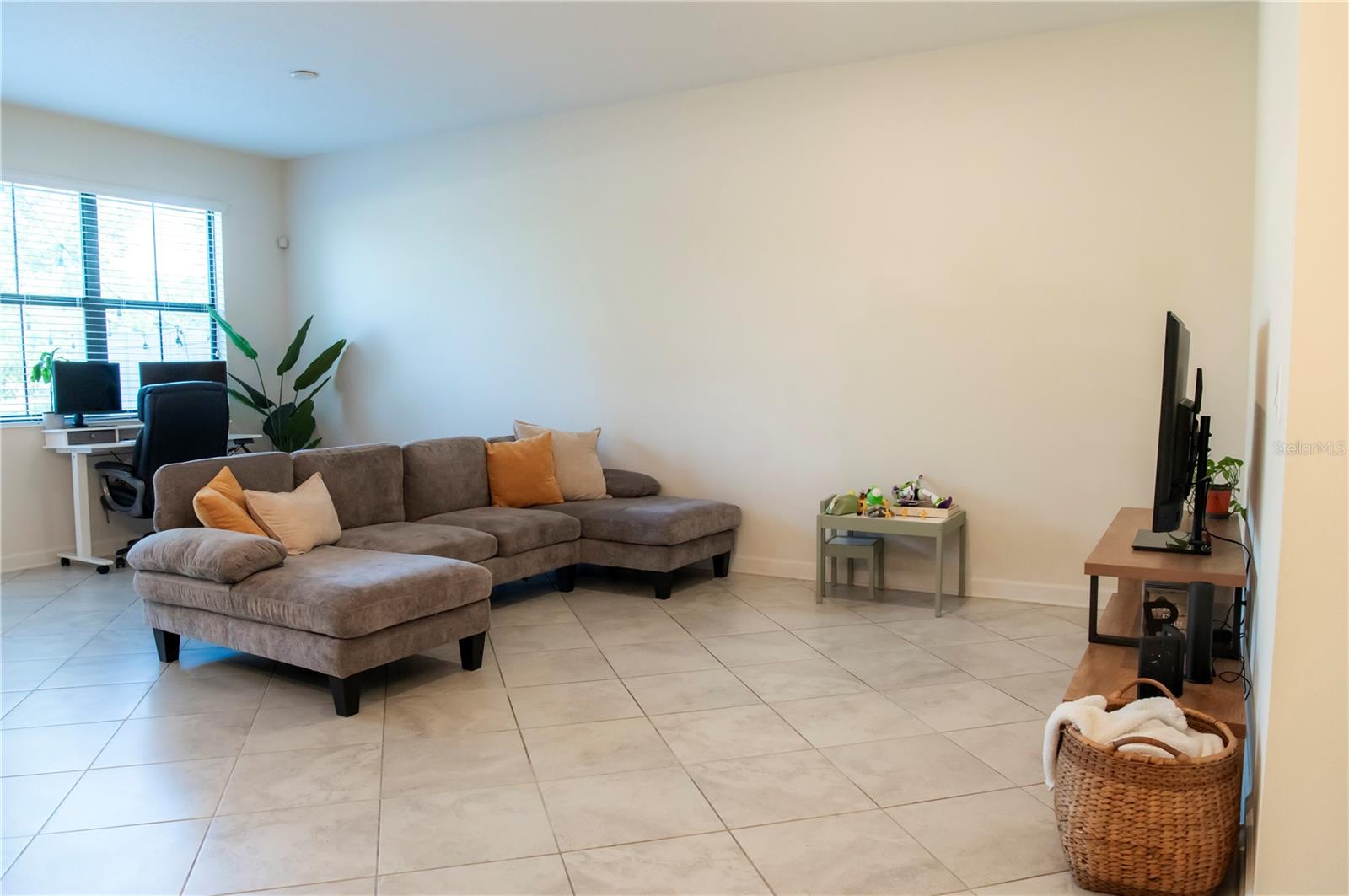 Image 7 of 31 For 11378 Whistling Pine Way