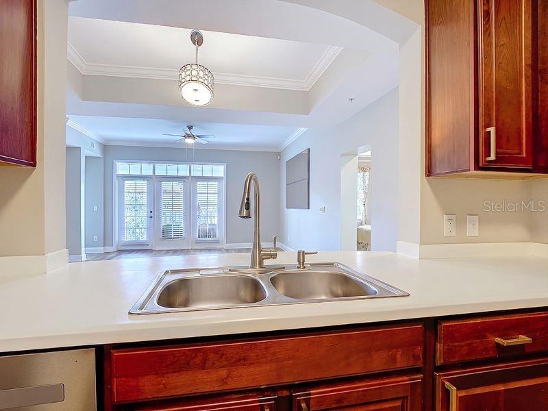 Image 10 of 52 For 1231 Wright Cir  308