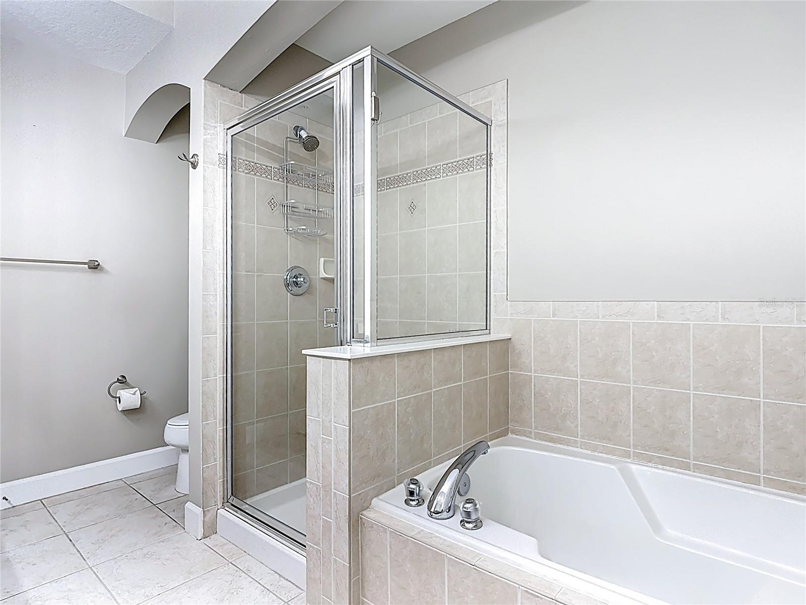 Image 21 of 52 For 1231 Wright Cir  308