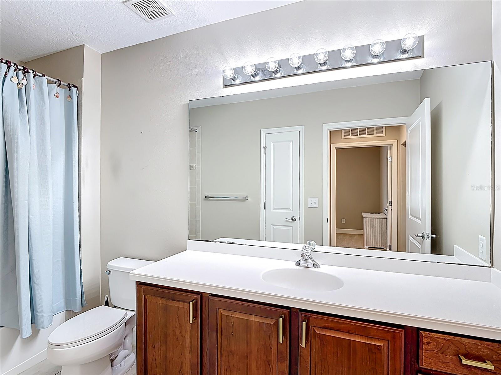 Image 27 of 52 For 1231 Wright Cir  308