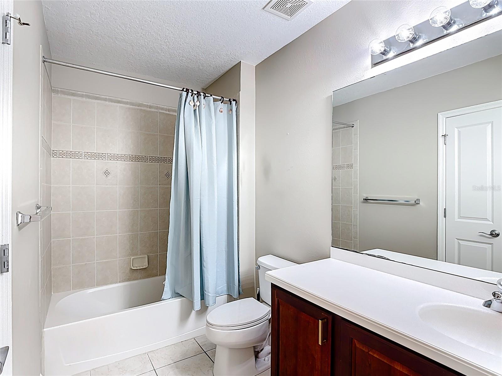 Image 28 of 52 For 1231 Wright Cir  308