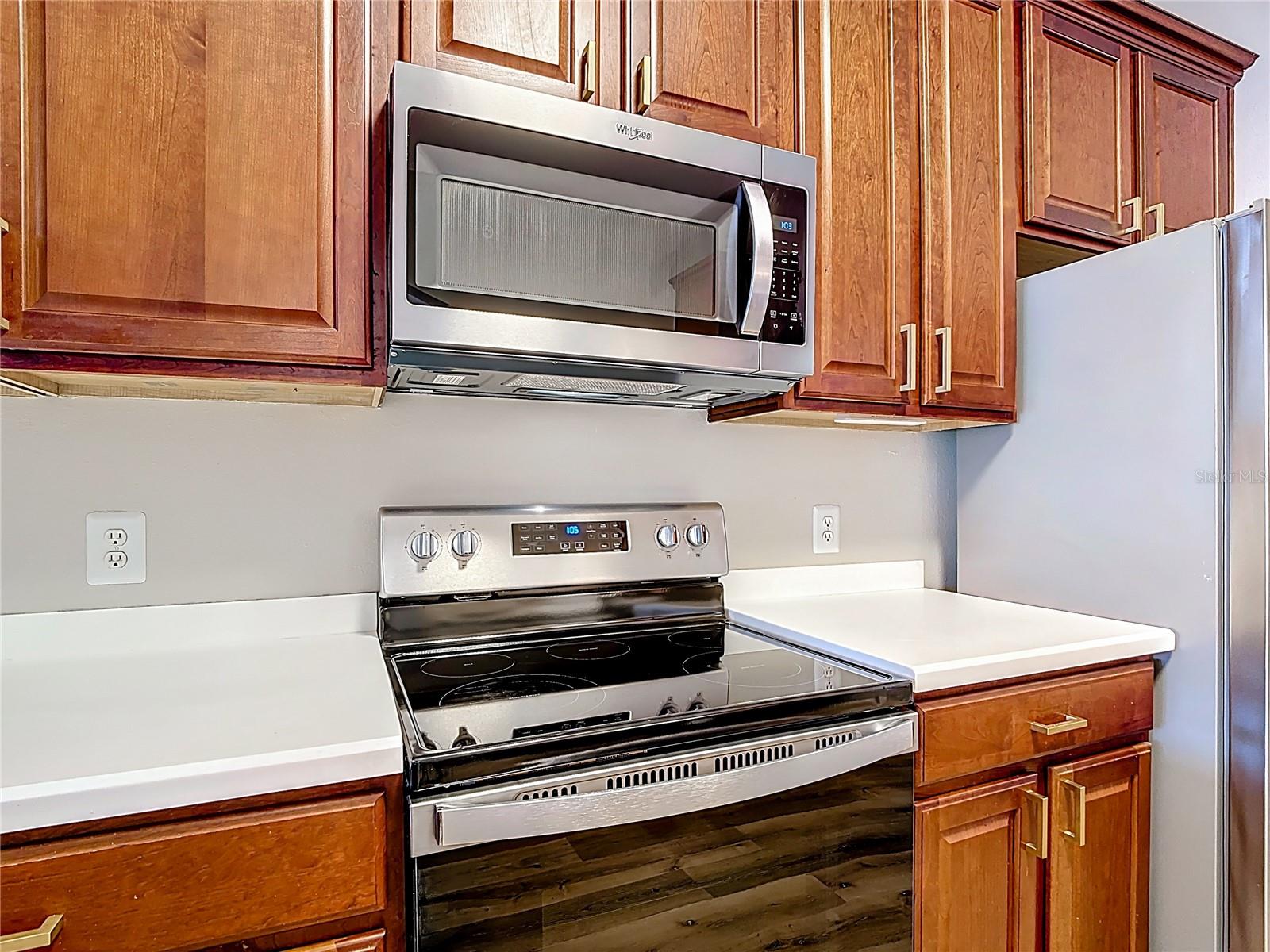 Image 9 of 52 For 1231 Wright Cir  308