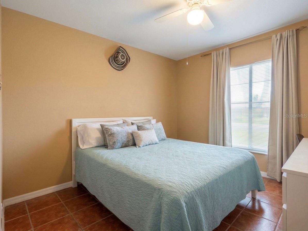 Image 20 of 51 For 5828 Harcourt Avenue