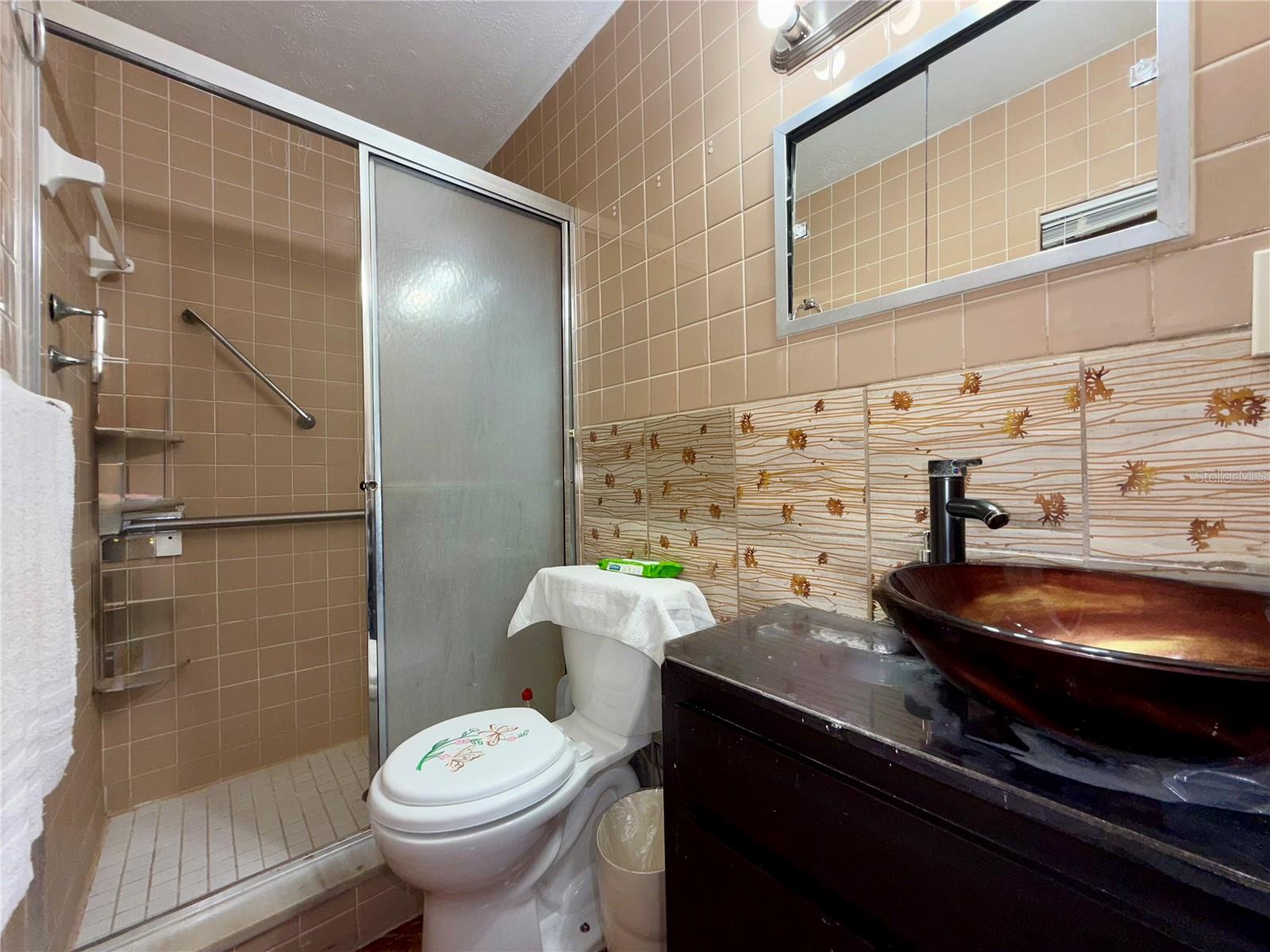 Image 30 of 51 For 5828 Harcourt Avenue