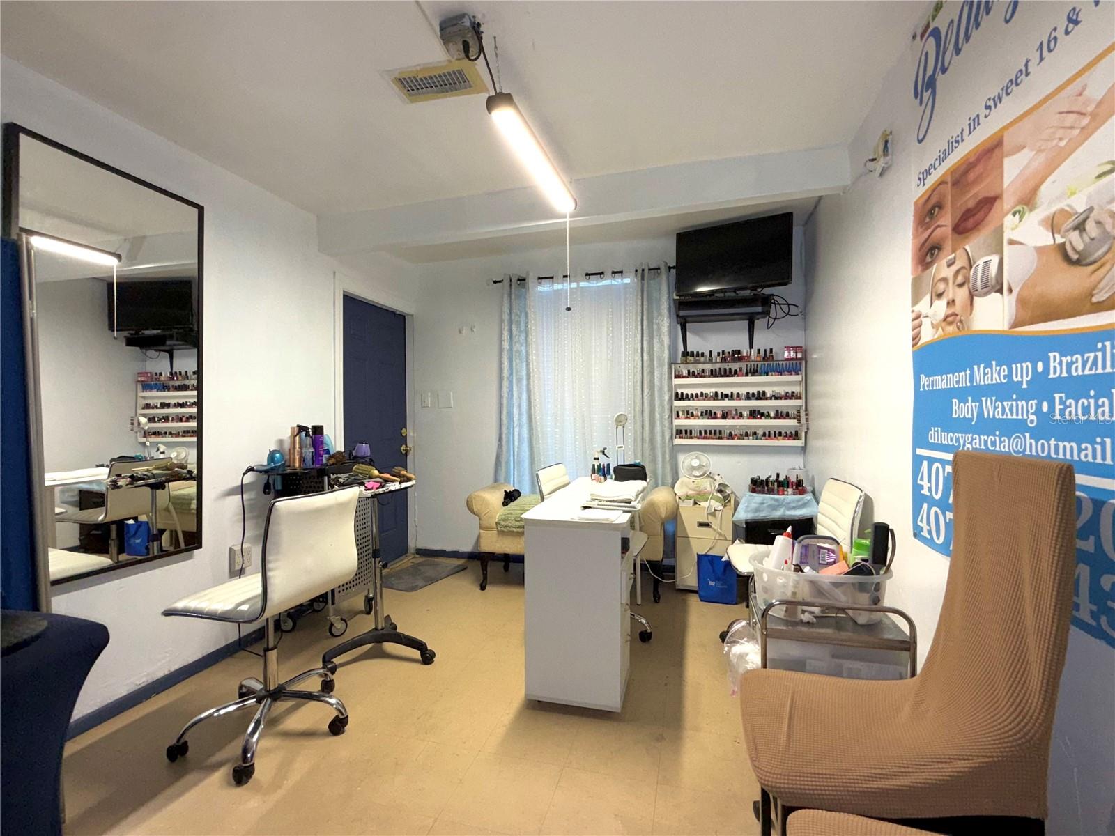 Image 31 of 51 For 5828 Harcourt Avenue