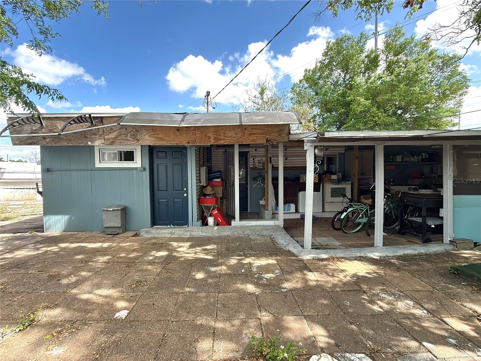 Image 38 of 51 For 5828 Harcourt Avenue