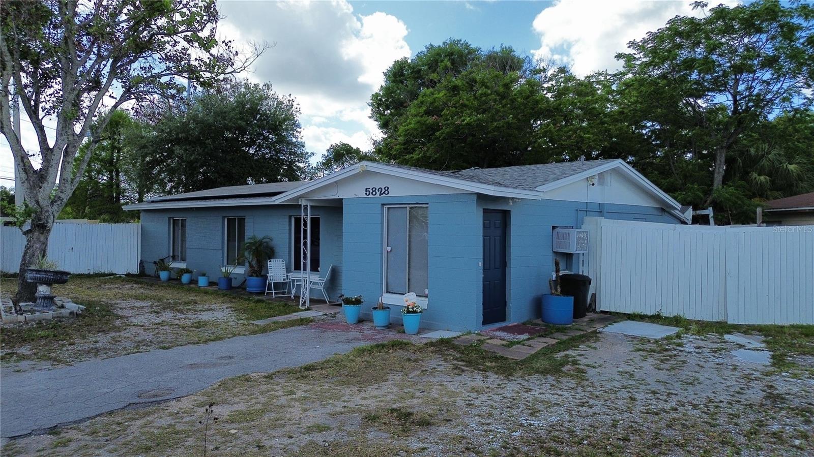 Image 4 of 51 For 5828 Harcourt Avenue