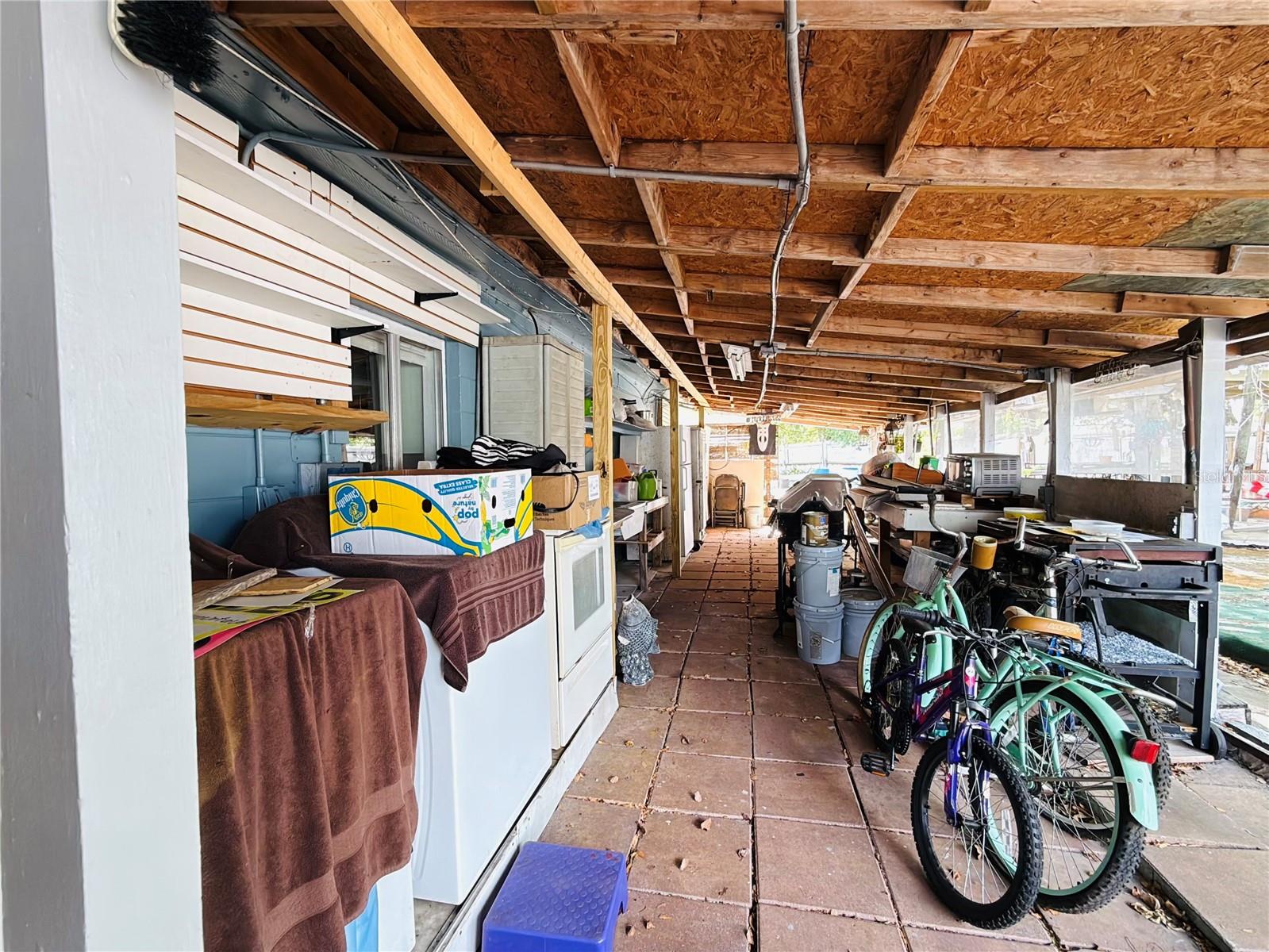 Image 40 of 51 For 5828 Harcourt Avenue