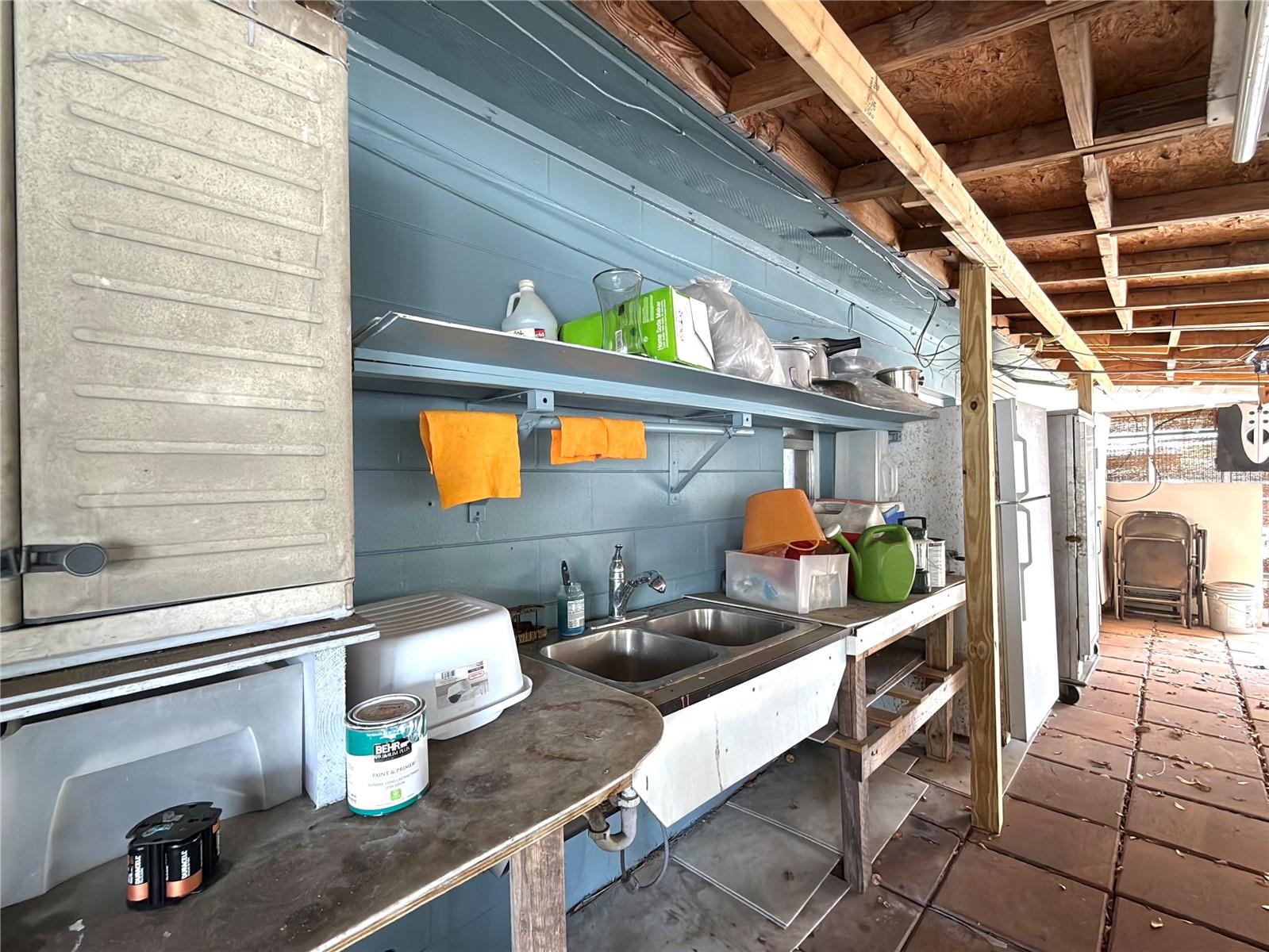 Image 41 of 51 For 5828 Harcourt Avenue