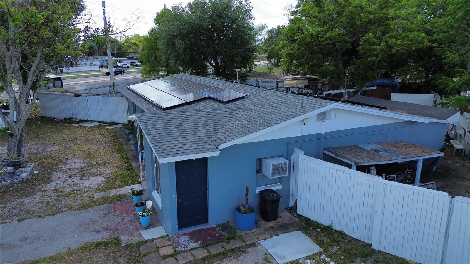 Image 5 of 51 For 5828 Harcourt Avenue