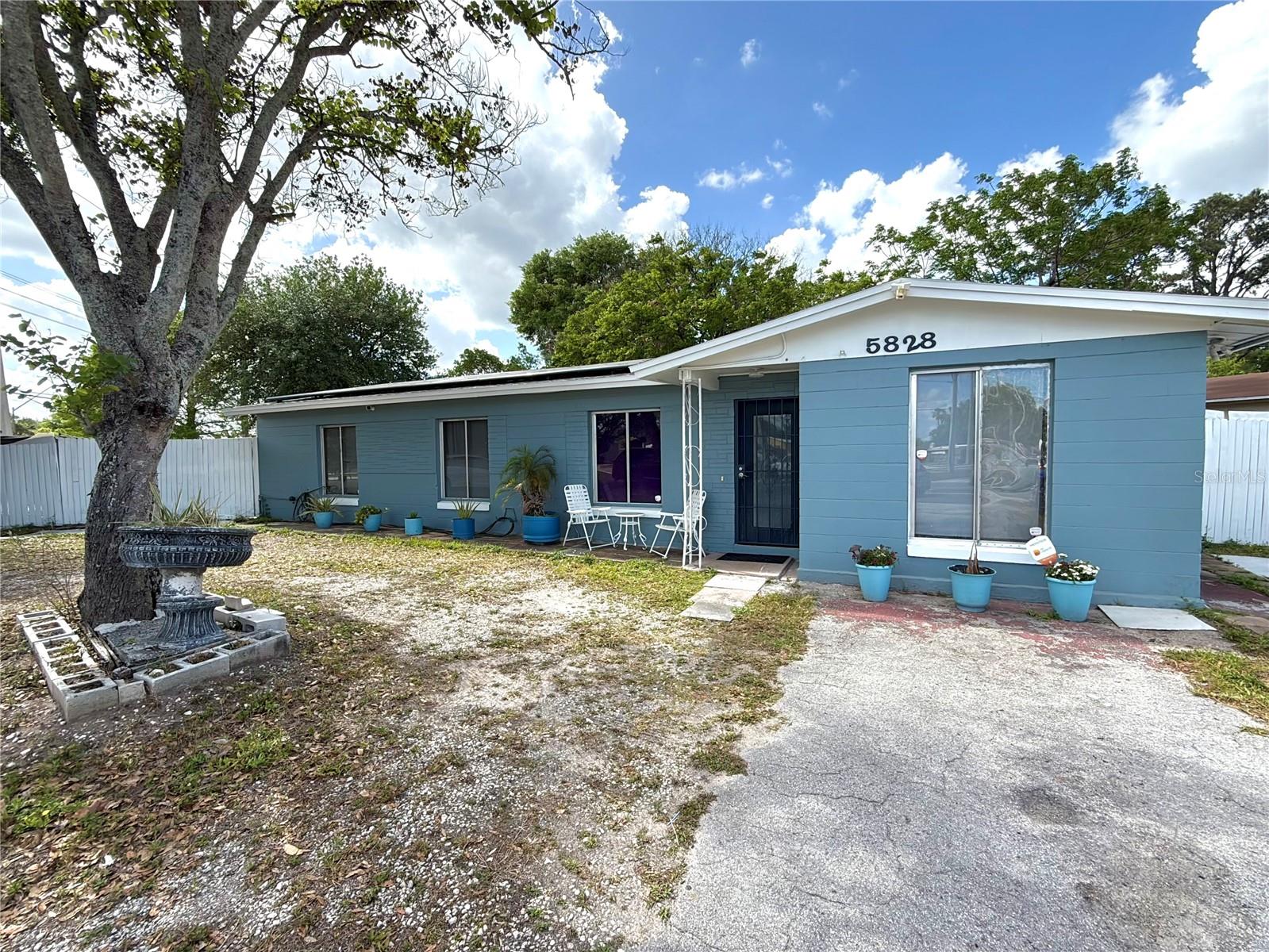 Image 7 of 51 For 5828 Harcourt Avenue