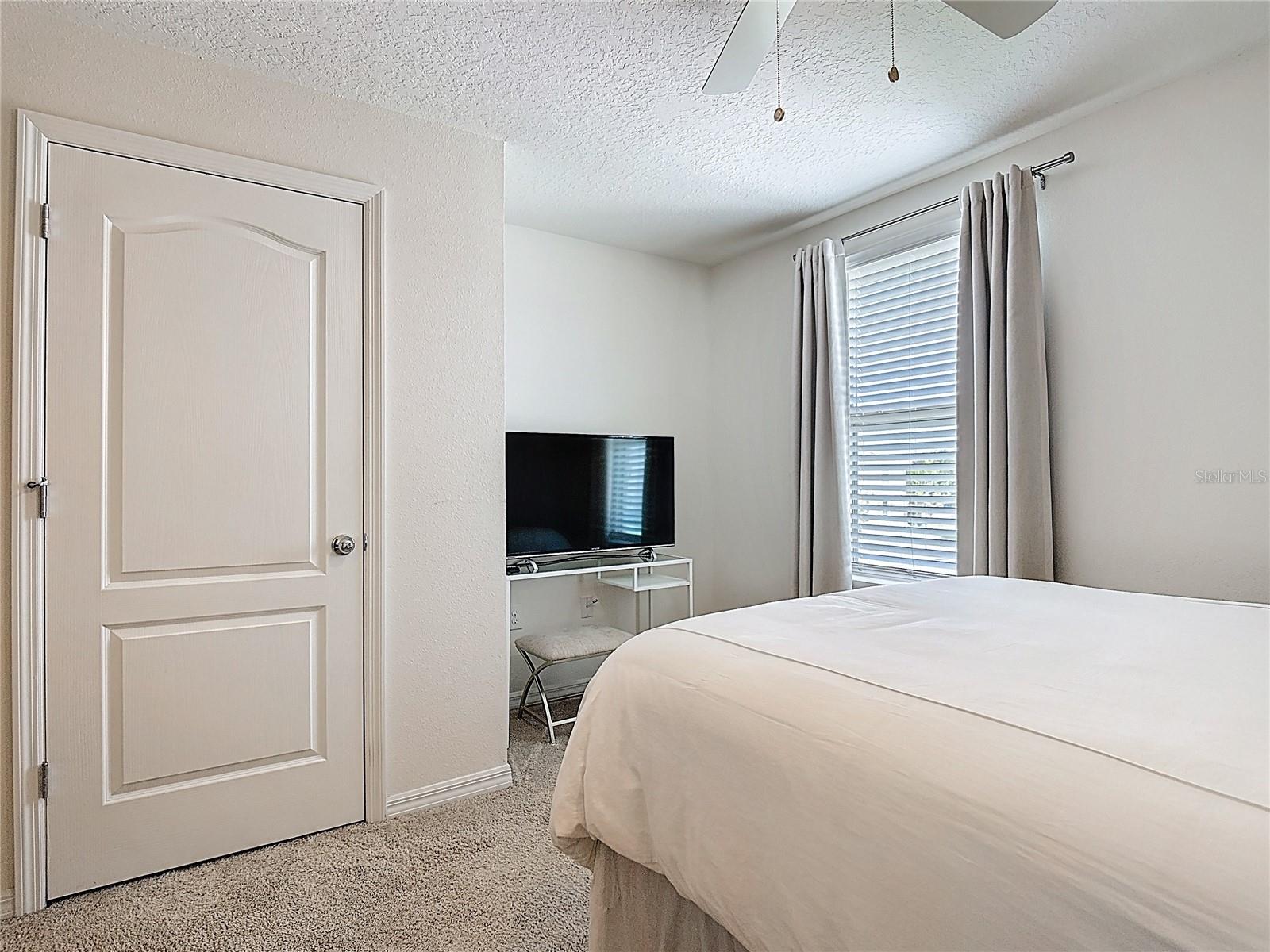 Image 33 of 51 For 1874 Katz Crossing Drive