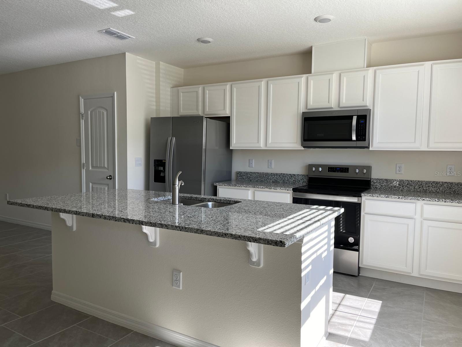 Image 3 of 26 For 13323 Pontoon Road