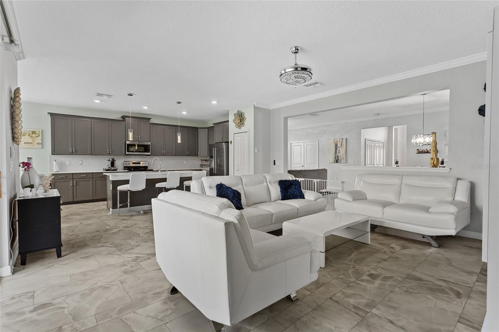 Image 12 of 56 For 2215 Camden Park Avenue