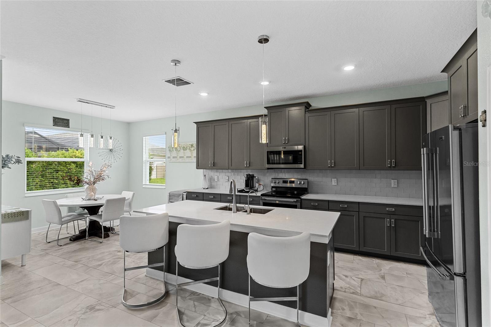 Image 16 of 56 For 2215 Camden Park Avenue