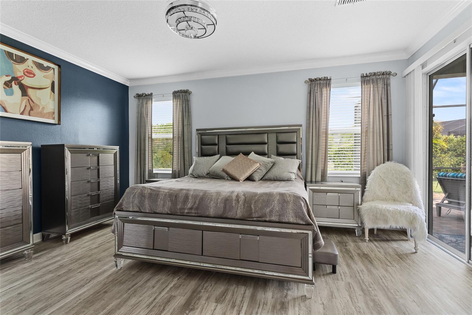 Image 19 of 56 For 2215 Camden Park Avenue