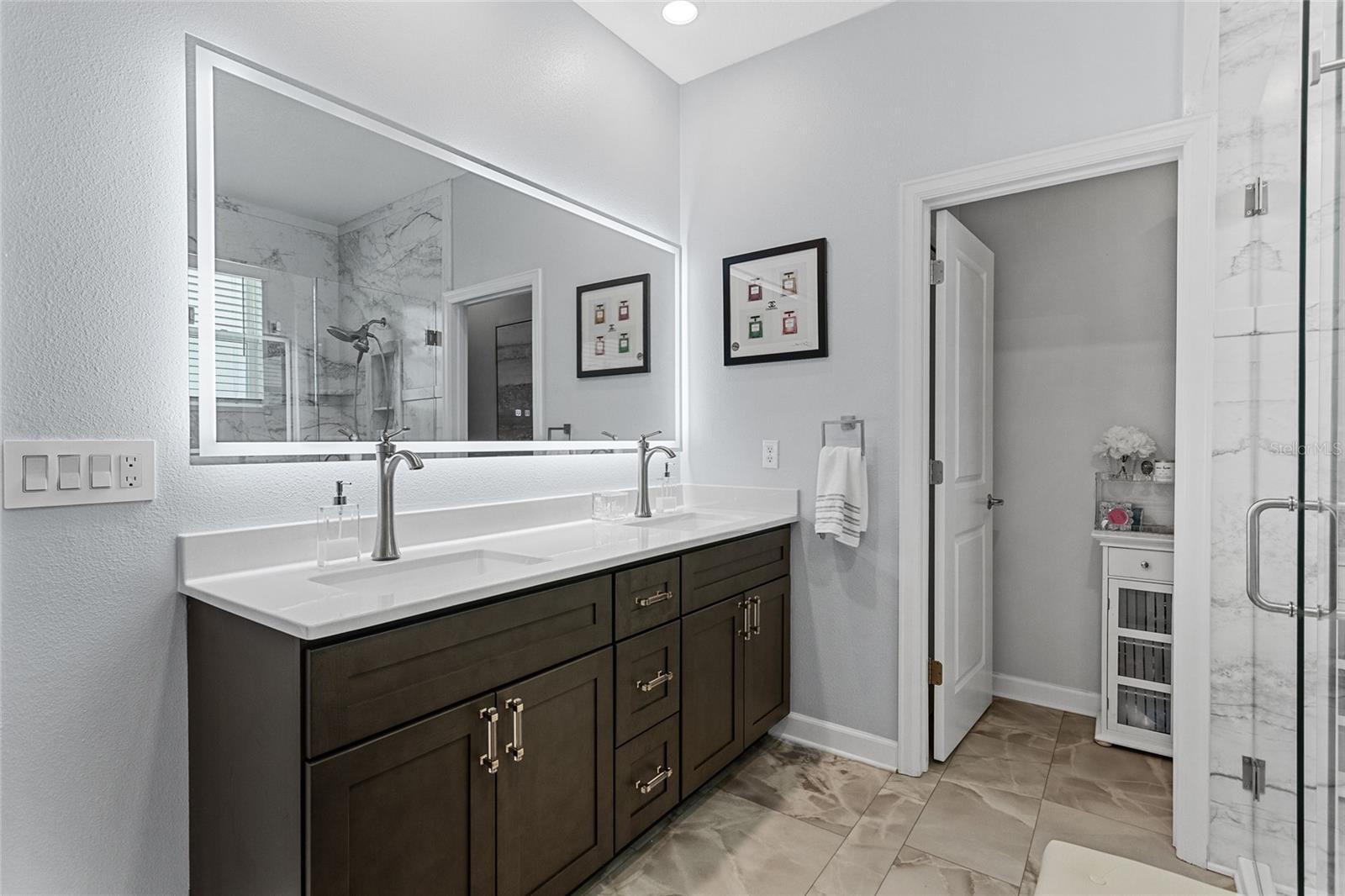 Image 23 of 56 For 2215 Camden Park Avenue