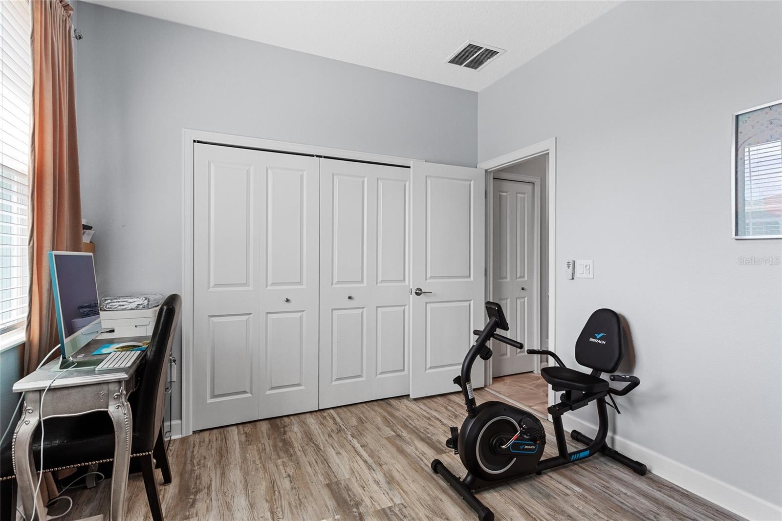 Image 31 of 56 For 2215 Camden Park Avenue