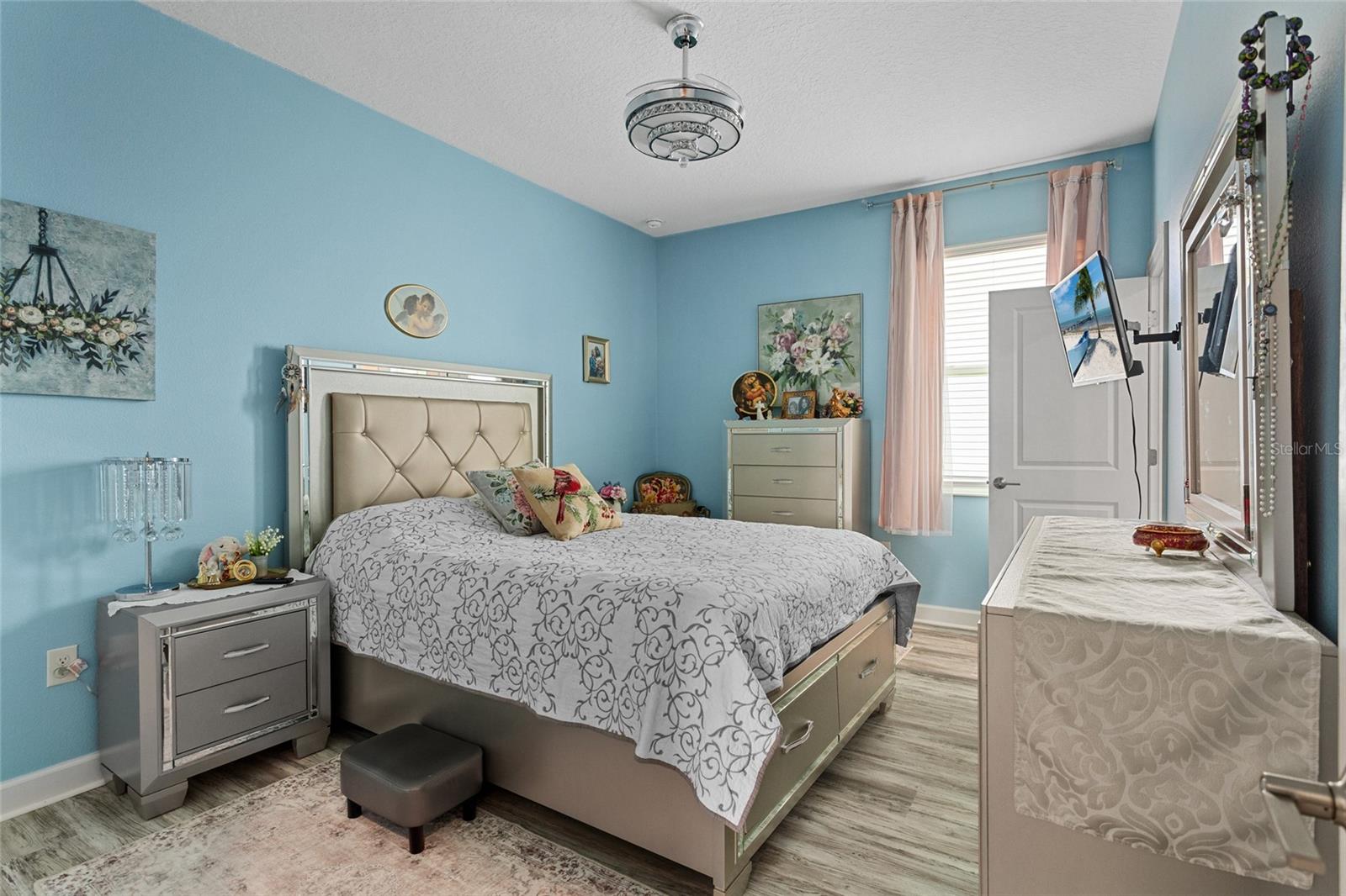 Image 34 of 56 For 2215 Camden Park Avenue